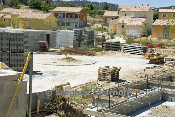 manosque west 6 graphic